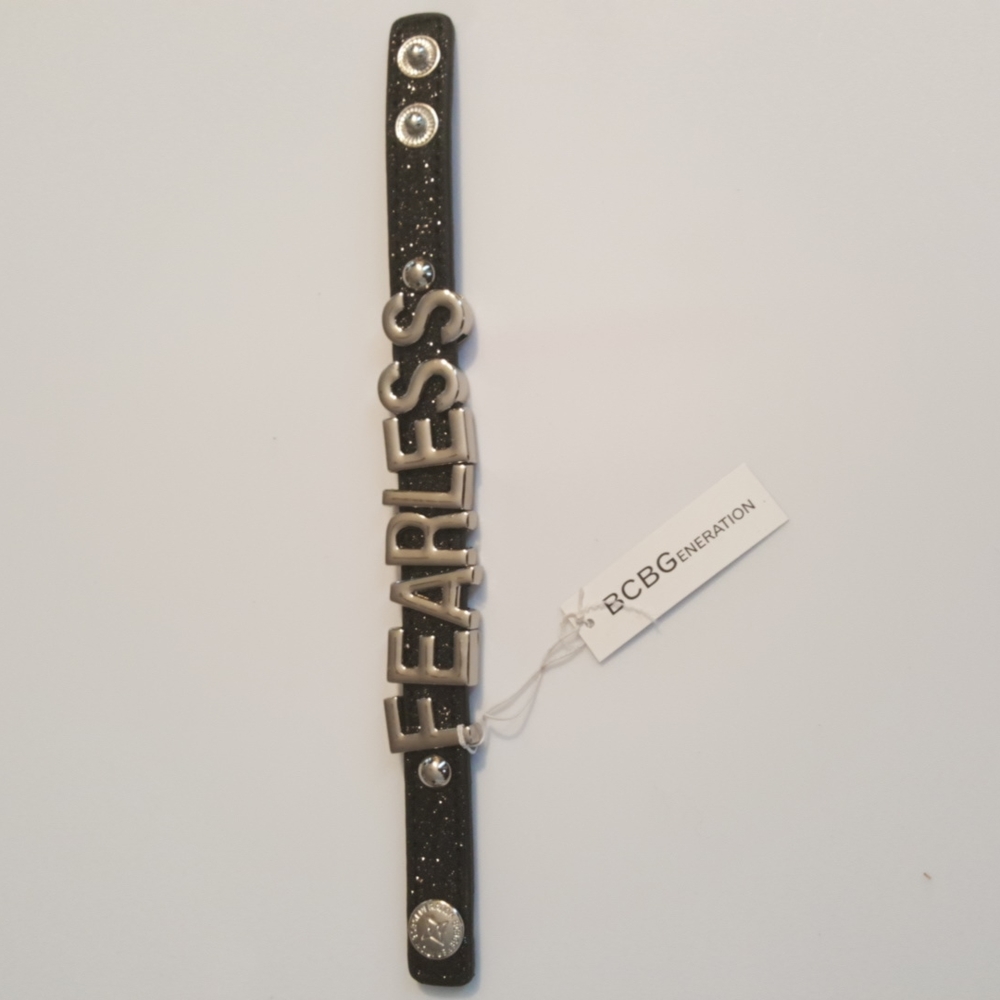 ✔️NWT BCBGeneration Black Leather Glitter "FEARLESS" bracelet